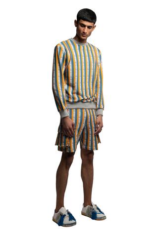 All2Defy Striped Shorts