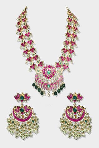 Auraa Trends Kundan Long Necklace Set