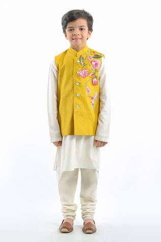 Rohit Bal Linen Embroidered Bundi & Kurta Set