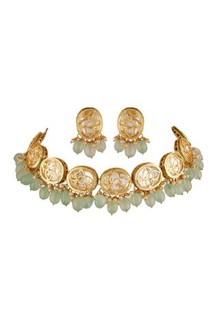Chhavi's Jewels Carved Necklace Set