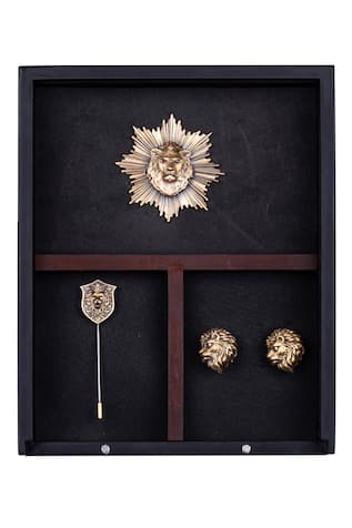 Cosa Nostraa Leo Cufflink, Brooch & Lapel Pin Set