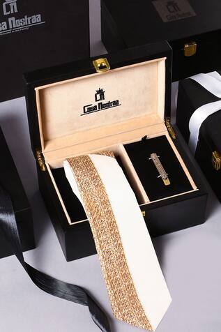 Cosa Nostraa The Celebration Style Box