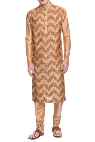 embroidery designs in churidar