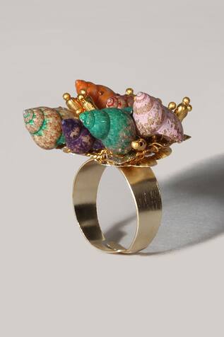 D'oro Shell Embellished Ring
