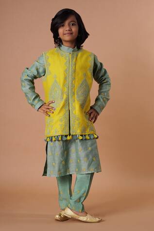 Rar studio - Kids Chanderi Embroidered Jacket Kurta Set