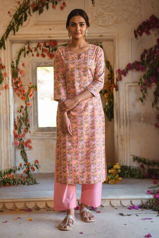 Karaj Jaipur Floral Print Kurta & Pant Set