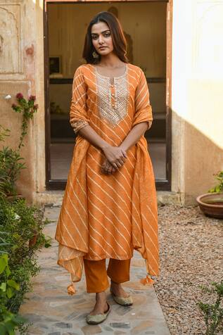 Karaj Jaipur Chanderi Leheriya Print Kurta Set