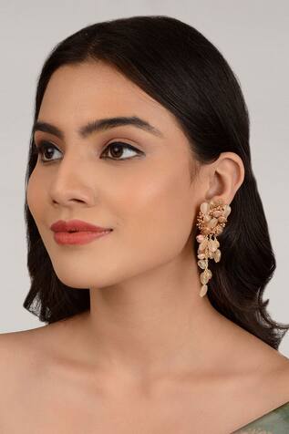 D'oro Shell Dangler Earrings