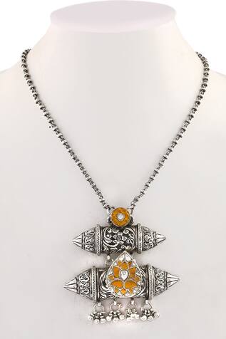 Noor Kundan & Jadau Work Pendant Necklace
