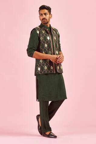 DiyaRajvvir Cotton Silk Embroidered Bundi & Kurta Set