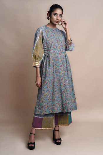 Amplifier Right More Handloom kurtis 