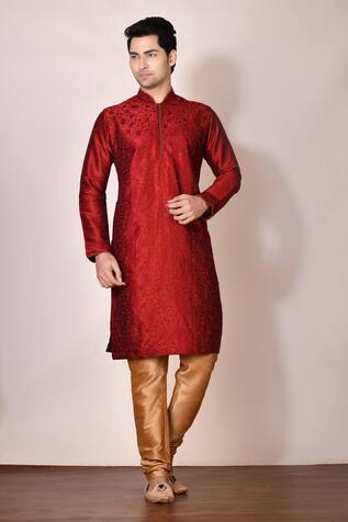 Arihant Rai Sinha Embroidered Kurta Set