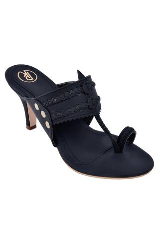 kolhapuri with heels