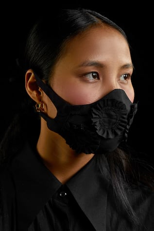 Quod Floral Embroidered Face Mask (Single Pc)