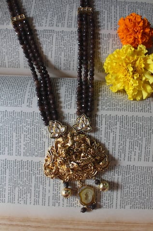 Nayaab by Sonia Temple Motif Pendant Necklace