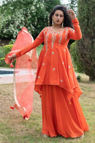 Tanu Malhotra Embroidered Kurta Skirt Set