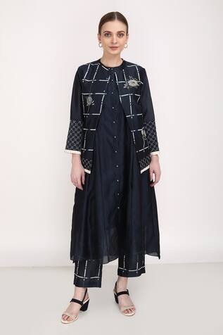 Arcvsh by Pallavi Singh Checkered Pattern Jacket & Pant Set