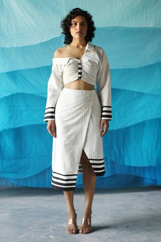 Zwaan Striped Crop Top & Skirt Set