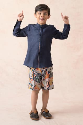 Solid Shirt With Abstract Print Shorts 