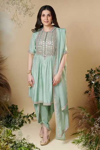 Reeti Arneja Nerissa Yoke Embroidered Kurat Salwar Set 