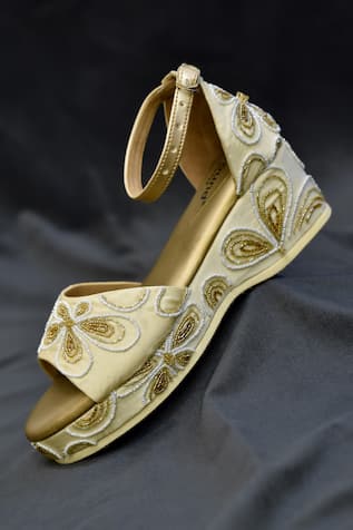 Isabelle Embroidered Wedges 