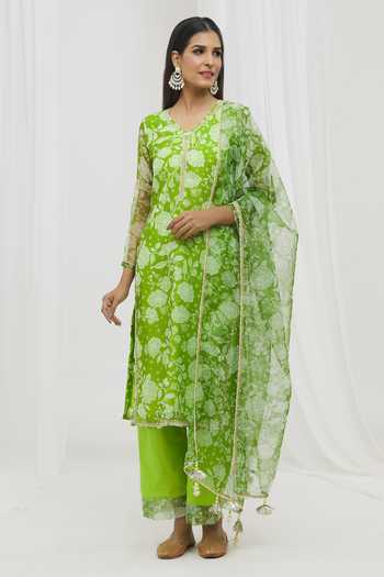 Yuvraani Jaipur Floral Pattern Straight Kurta Set 