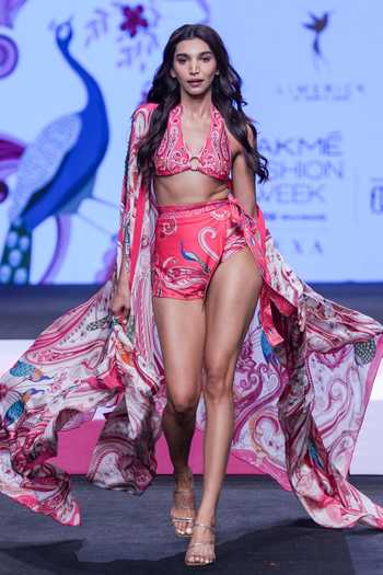 Limerick By Abirr N' Nanki Jane Floral Pattern Crepe Cape 