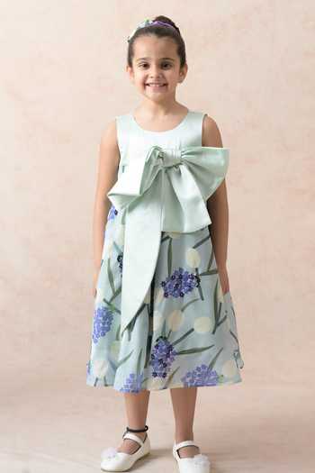 Thetaa Front Bow Flared Dress 