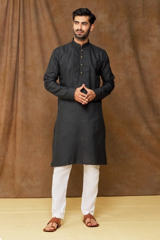 Samyukta Singhania Linen Cotton Kurta & Contrast Pant Set