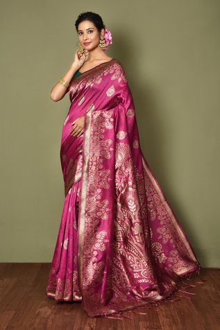 Samyukta Singhania Tasselled Edged Palla Saree With Running Blouse