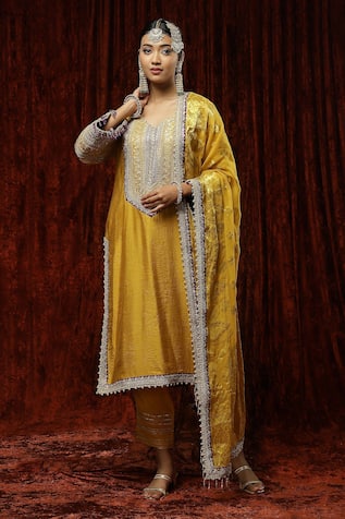 Embroidered V-Neck Kurta Pant Set 