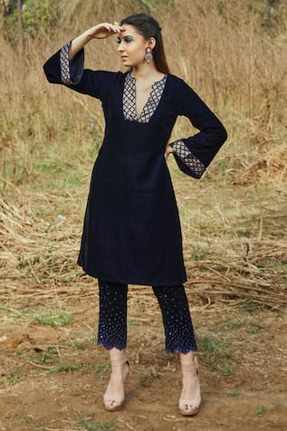 Aggregate 170+ straight pants with kurti design super hot