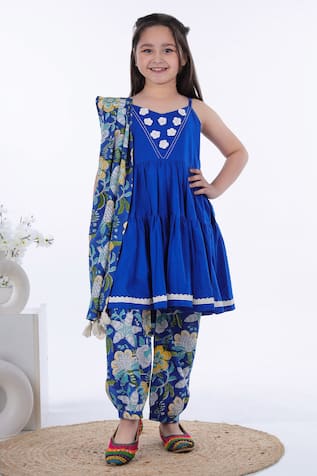 Kalp Naz Embroidered Kurta Set 