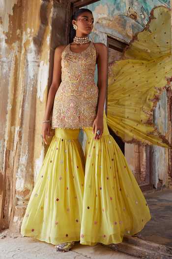 Tamanna Punjabi Kapoor Resham & Abla Embroidered Kurta Gharara Set 