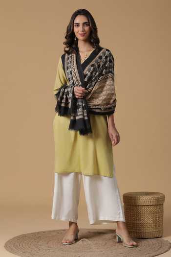 Shingora Geometric Embroidered Shawl 