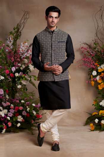 SHASHA GABA Nath Beaded Jaal Embroidered Waist Coat 