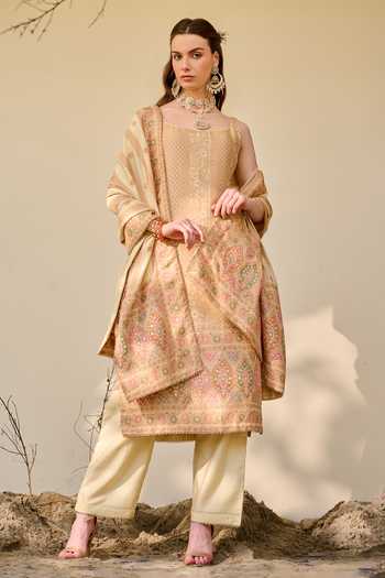 Safaa Safar Floral Pattern Woven Kurta Set 