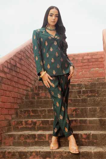 Safaa Rihanna Woven Blazer And Pant Set 