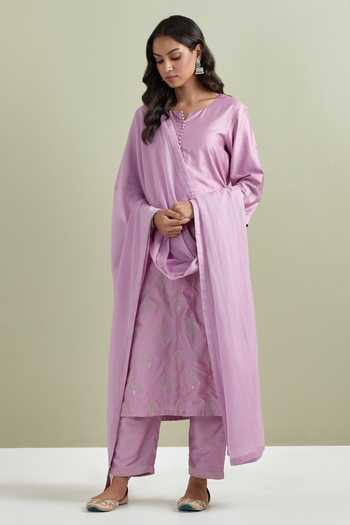 Priya Chaudhary Chanderi Silk Floral Pattern Kurta Pant Set 