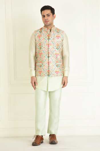 Priyanka Jain Floral Embroidered Bundi Kurta Set 