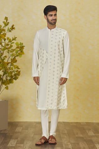Embroidered Asymmetric Panelled Kurta Set 