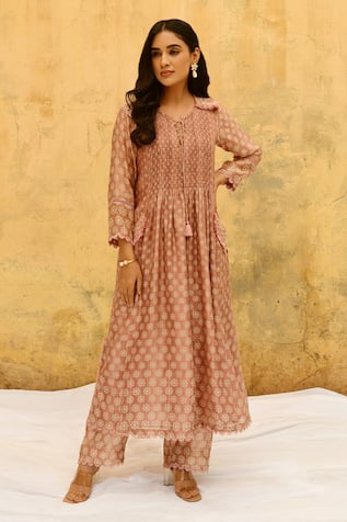 Label Niti Bothra Chandrakala Print Kurta With Pant 