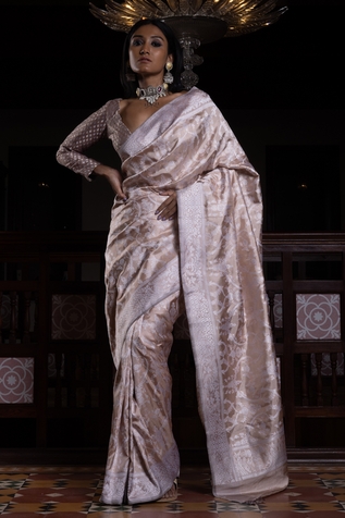 Kasturi Kundal Surkh Surur Banarasi Handwoven Saree