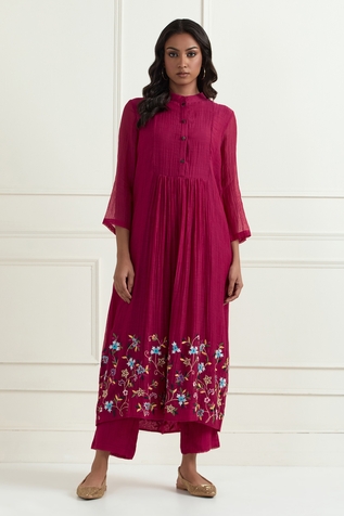 Ikshita Choudhary Chanderi Floral Placement Embroidered Kurta