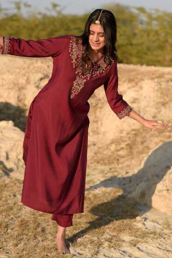Tatwa Resham Zari Sequins Kantha Embroidered Kurta & Pant 