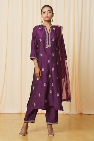 Khwaab by Sanjana Lakhani Zari Embroidered Kurta Pant Set