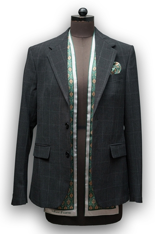 Rabani & Rakha Floret Print Neck Stole & Pocket Square Gift Box - Set of 2