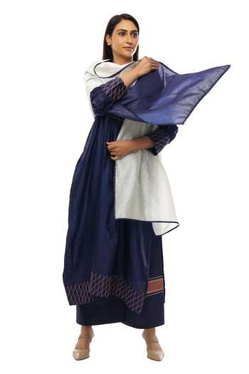 Khat Embroidered Neckline Chanderi Dress Pant Co-ord Set 