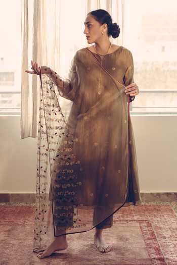 Sarang Kaur Embroidered Sequin Vine Stole 