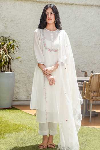 Tatwa Yoke Sequins Embroidered Kurta & Pant Set 